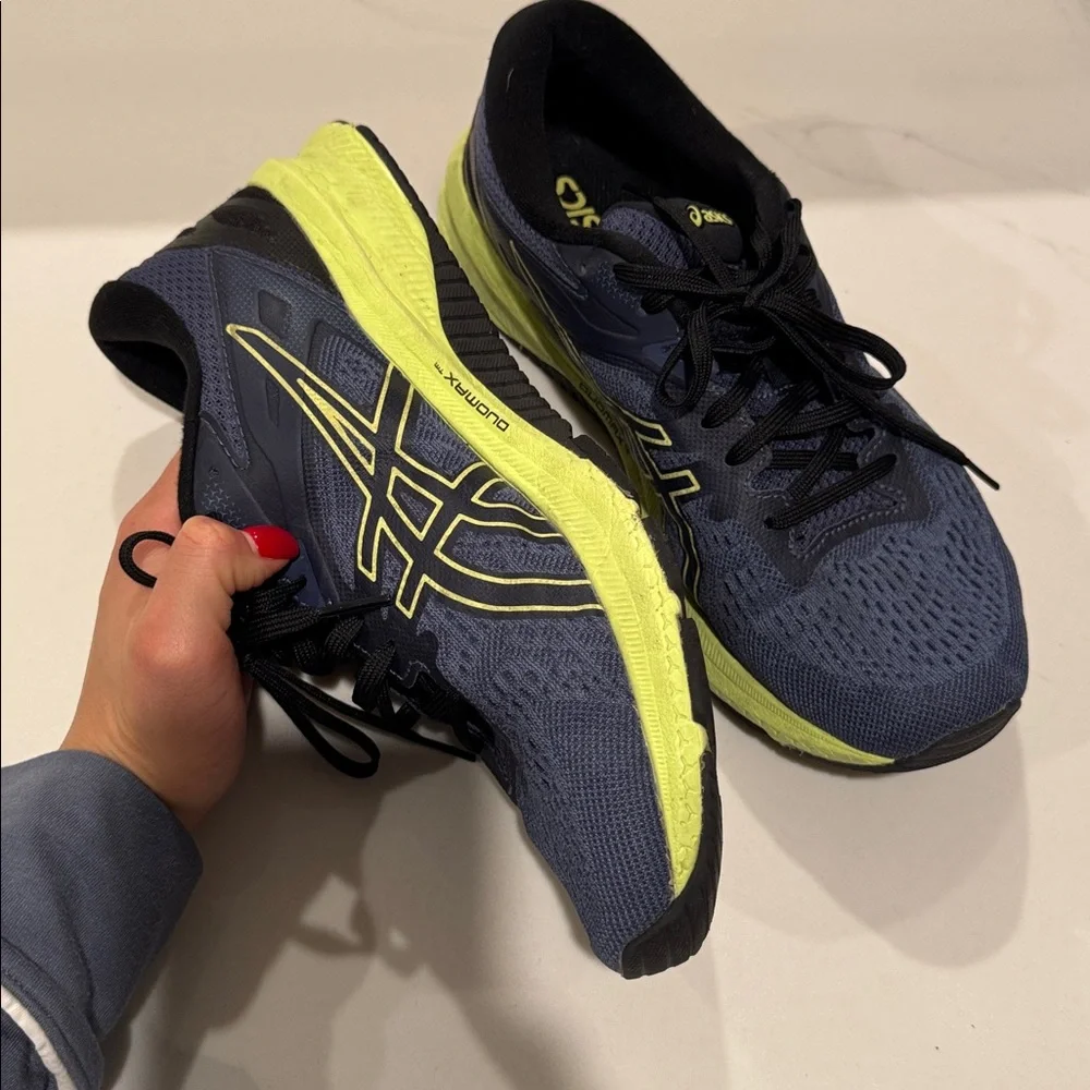 Men ASICS Running sneakers size 9
